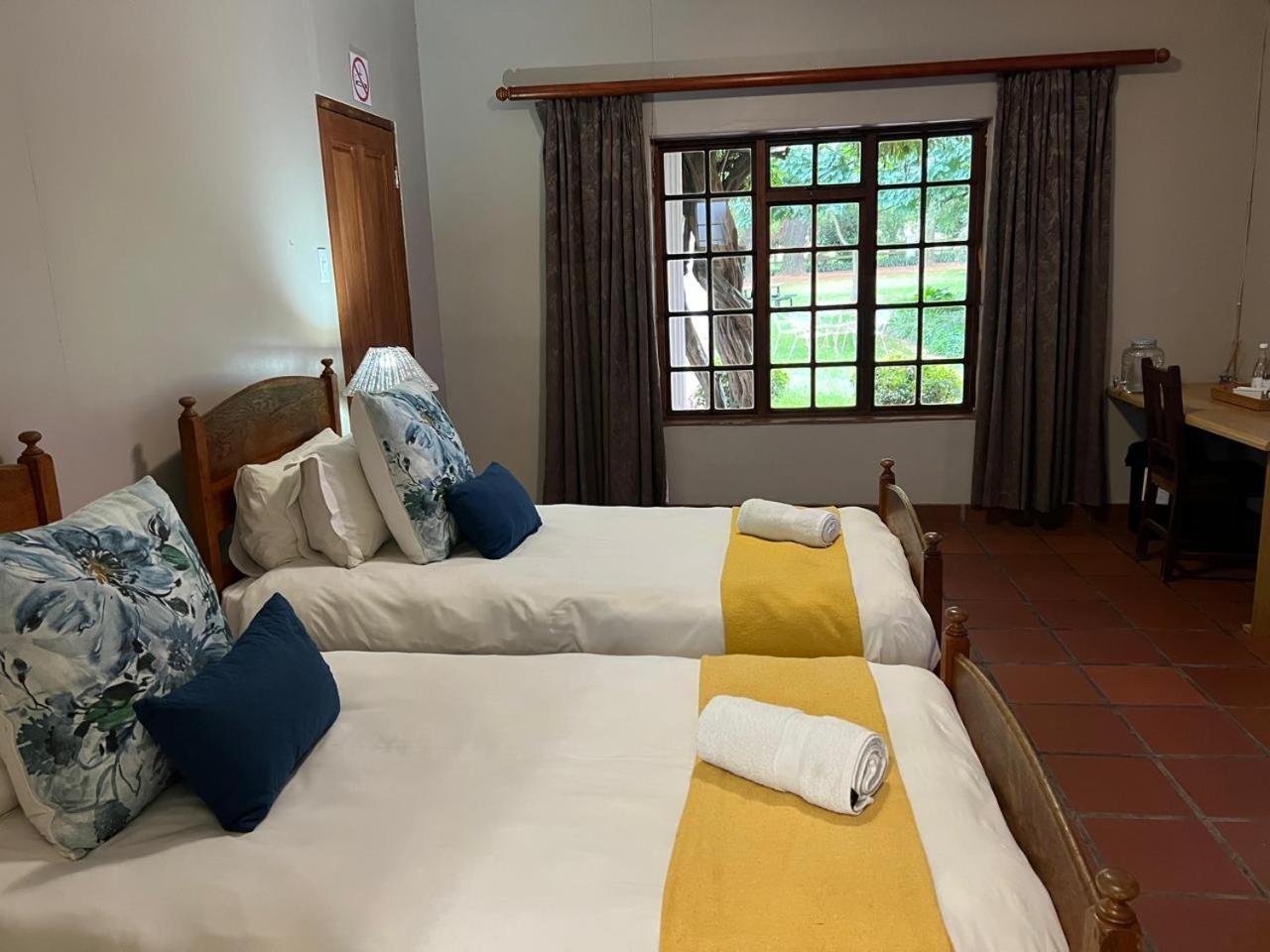 Barnyard Venue Hotel Ermelo Exterior photo